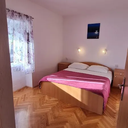 Mile Apartment