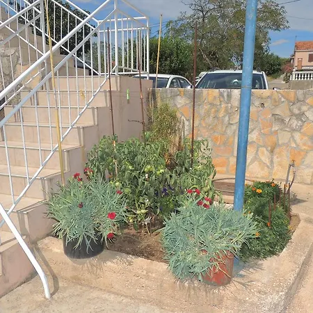 Апартаменты Mile